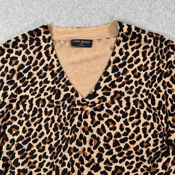 Lane Bryant Leopard Print Ruched Side Sweater Top Size 26/28 V-Neck Brown Black - Picture 4 of 9